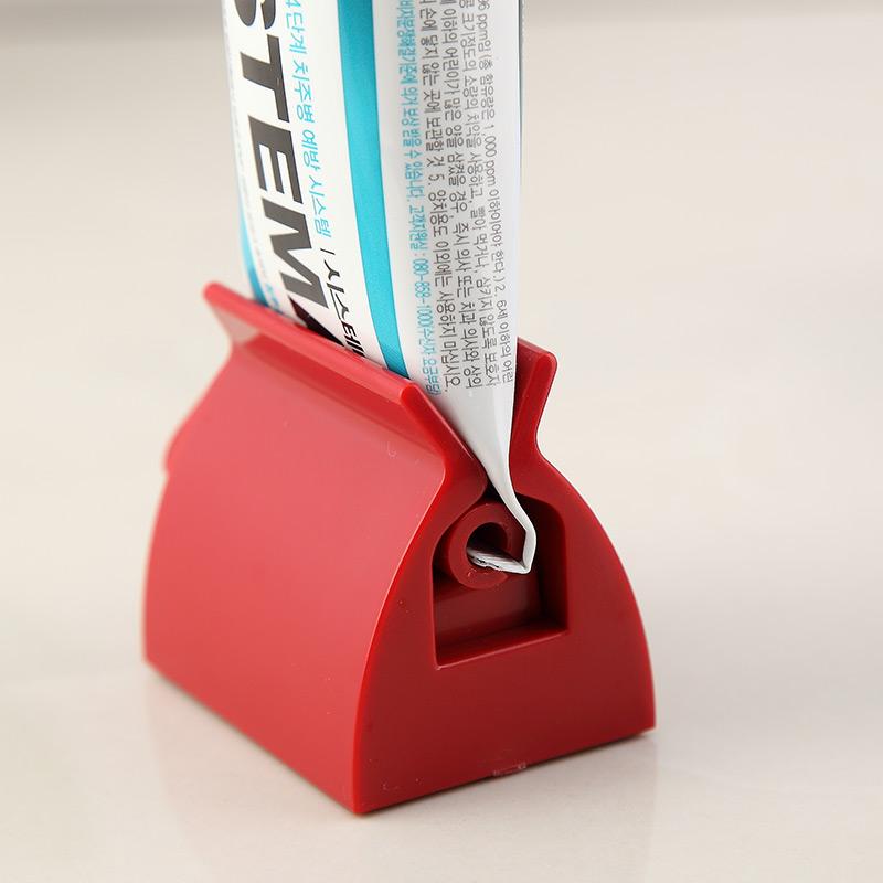 TOOTHPASTE TUBE SQUEEZER